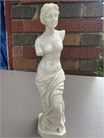 Italian Nude Female Statue A Santini, Resin 10"