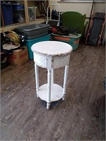 Round entryway / telephone table
