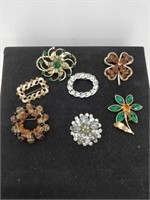 lot of vintage brooches