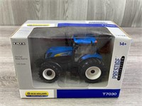 New Holland T7030, Prestige Collection, 1/32,