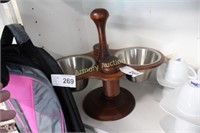 STAINLESS SERVING DISH IN WOODEN STAND