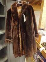 Cherry & Webb Co. Ladies Fur Coat - Unk