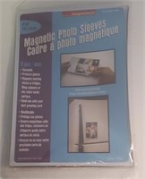 NEW- 4"x6" Magnetic Photo Sleeves - 2 Pcs