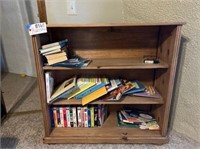 39 1/2" X 14" X 37" WOODEN SHELF W/ CHILDREN