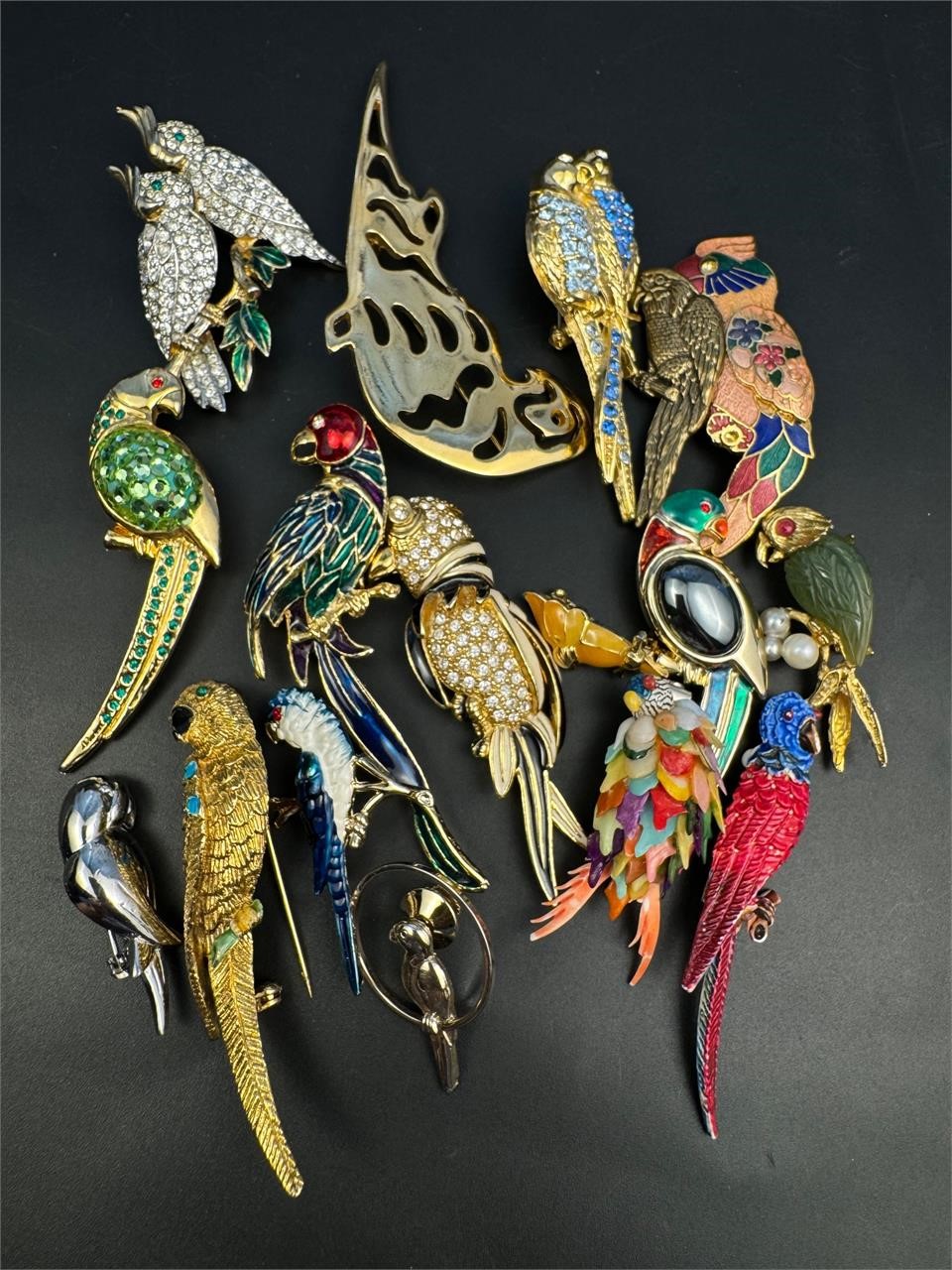 Vintage bird brooches lot