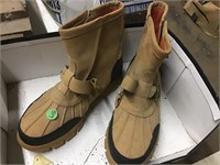 rubber boots size 8D