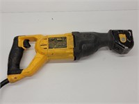 Dewalt 12amp DWE305 Reciprocating Saw