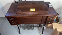 Vintage Sewing table with machine