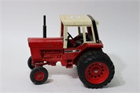 IH TRACTOR ERTL 1/16