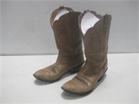 9.5" Ariat Boots Pre-Owned