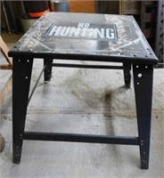 Metal and wood tool stand base w/ tapered legs,