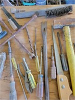 1+/- Box Tools, Hammers Screwdrivers, Wire Brushes