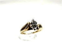 14 Yellow Gold Ring with Diamonds