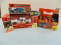 1/24 #7 Hooters NASCAR & #24 Jeff Gordon NASCAR -