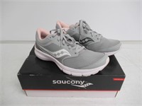 "Used" Saucony Women's 10M US Velocity Trail