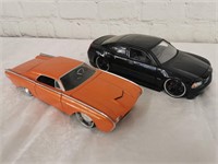 Jada 1:24 Scale Car Models: Charger & Thunderbird