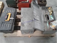 2 tool boxes,1 metal box
