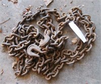 Log chain with 2 hooks. Measures 231" long.