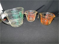 Oven Originals 4 cup measure - 2 Pyrex 2 cup