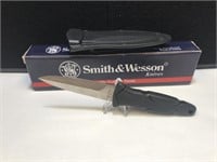 Smith & Wesson Small Dagger TPR Handle