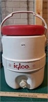 Vintage Igloo 2 Gallon Beverage Cooler Spigot ,