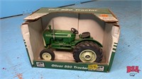 Die Cast 550 Oliver Tractor