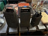 (3) Graters