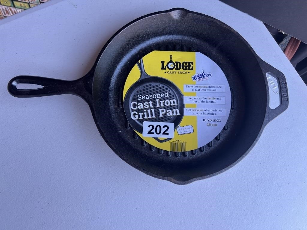 New Lodge Cast Iron Skillet 10.25" U234