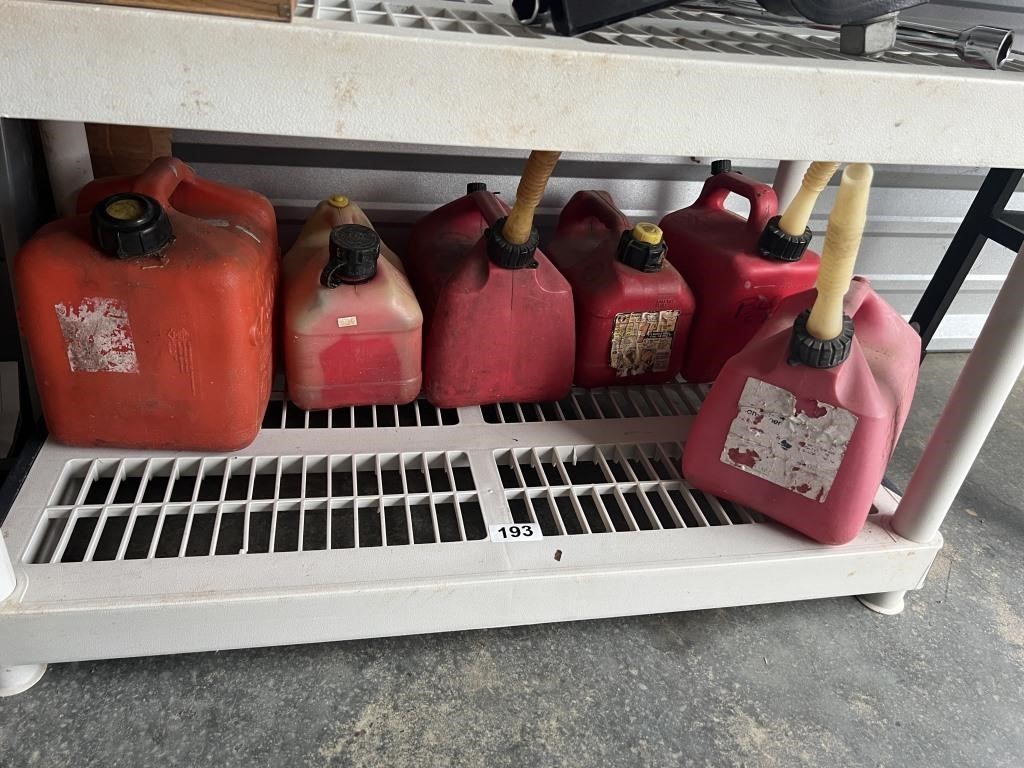 6 Plastic Gas Jugs U233