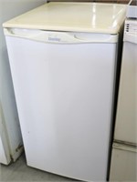 DANBY Designer Compact Refrigerator/Freezer