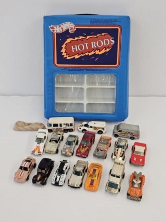 18 DIE CAST TOY CARS - 12 ARE HOT WHEELS