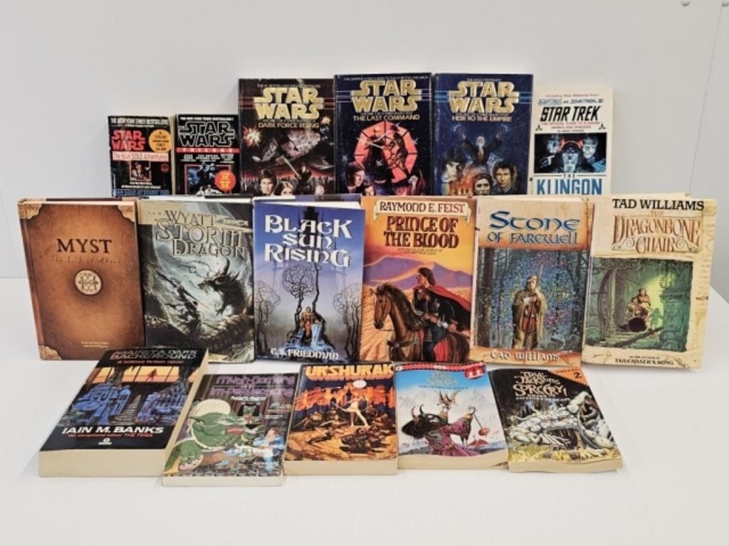 17 SCIFI AND FANTASY BOOKS - HARDCOVER & PAPERBACK