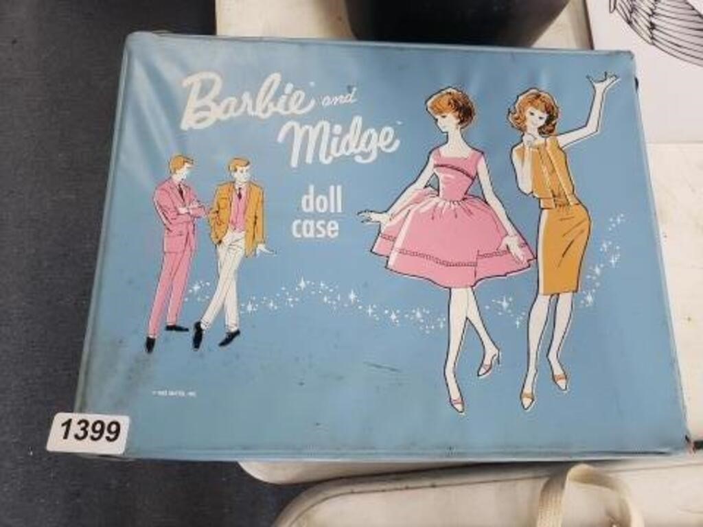 VINTAGE BARBIE AND MIDGE DOLL CASE