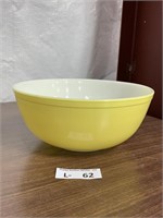 Pyrex Yellow Bowl 404 4qt