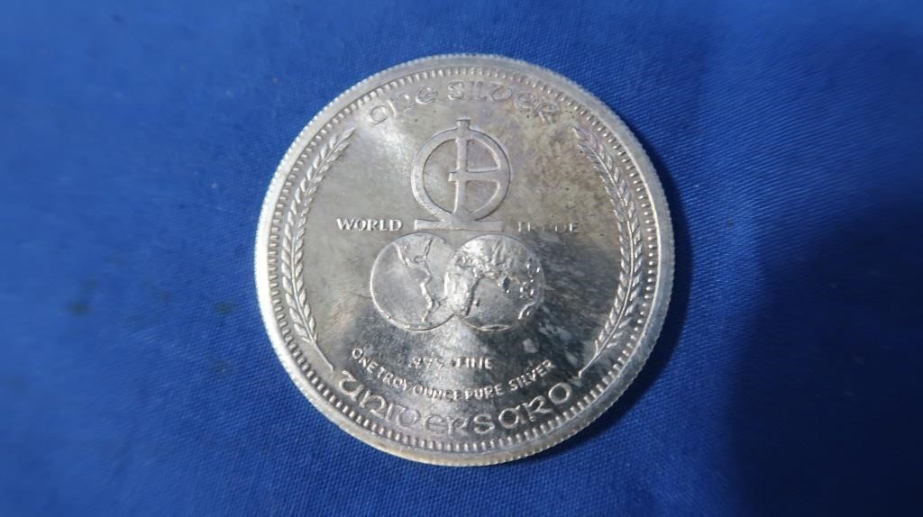 1 oz 1974 Uninversaro .999 Fine Silver Coin