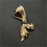 12k Gold Regal Bow Brooch