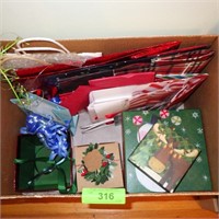CHRISTMAS GIFT BAGS & BOXES