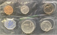 Coins - 1960 Philadelphia US mint set   1907
