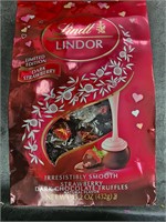 Lindt Lindor Dark Strawberry truffles