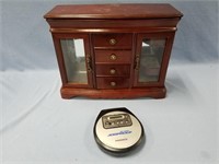 Lot of 2: nice jewelry box and a Magnavox cd playe