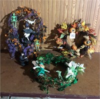 Holiday Wreaths (3)