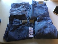 4 pair men's jeans (40)