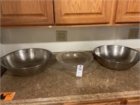 3 Bowls, 2 Stainless Steel Big Bowls