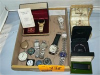 FLAT WITH MEN'S WATCHES