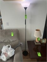 Floor Lamp w/Remote