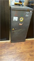 Metal Storage Cabinet w/3 shelves