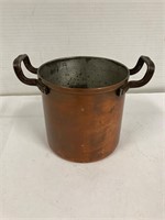 Copper pot. 4” tall