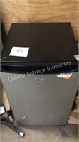 1 LOT WP COMPACT REFRIGERATOR