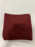 KNITTED RED NECK COVER 9 x8IN
