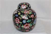 A Chinge Famille Noire Ginger Jar